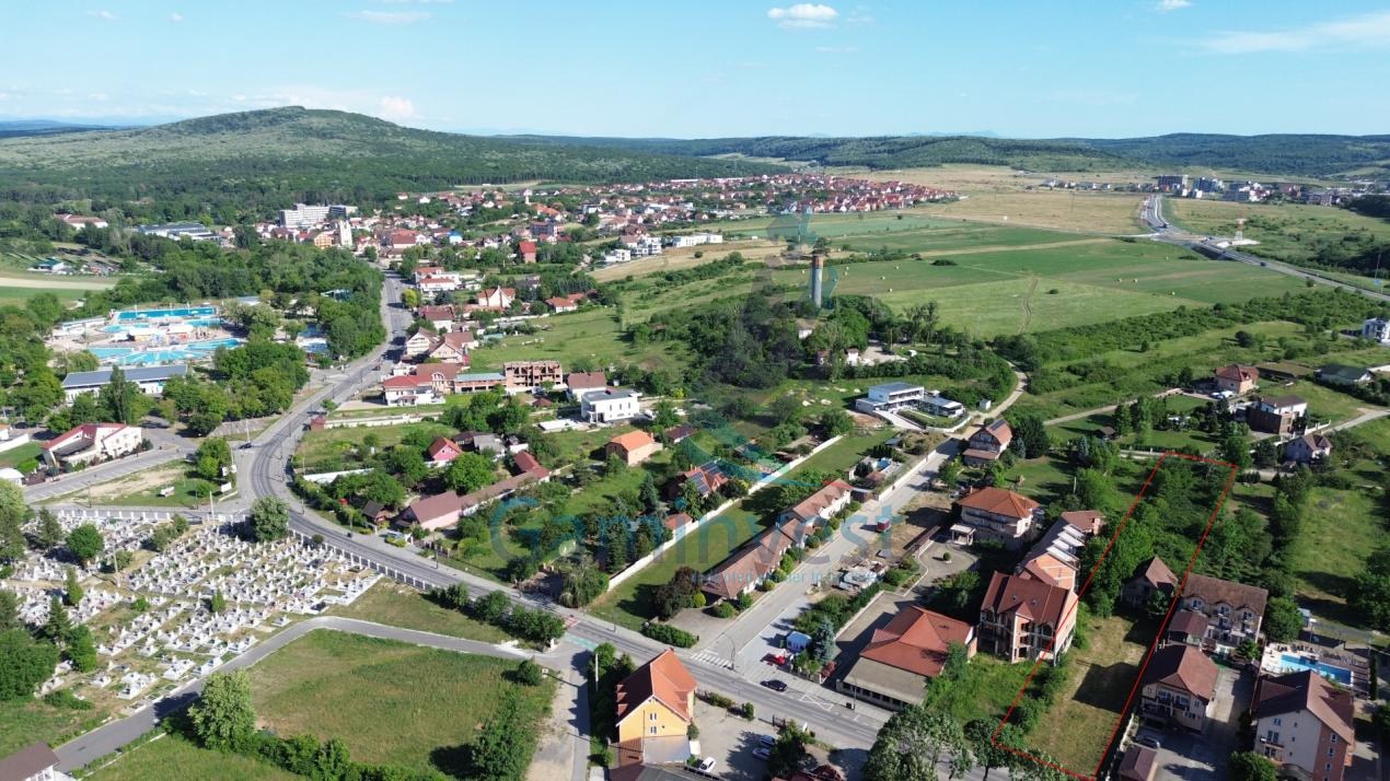 Casa si teren de vanzare, la 400 m de Aqua Park, Baile 1 Mai