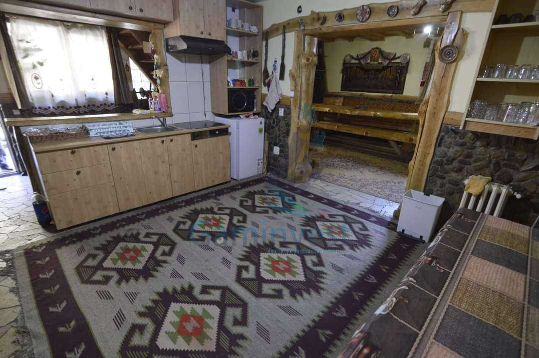 Tourist cottage with 9 rooms, Apuseni Mtns., Cluj-Napoca, Romania