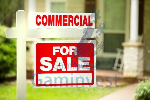 For sale! Commercial space plus apartment near Oradea, Romania