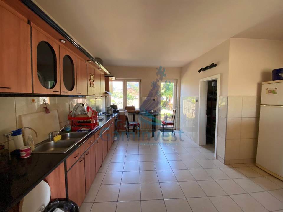 For sale! Villa with swimming pool, Olosig area, Oradea, Romania