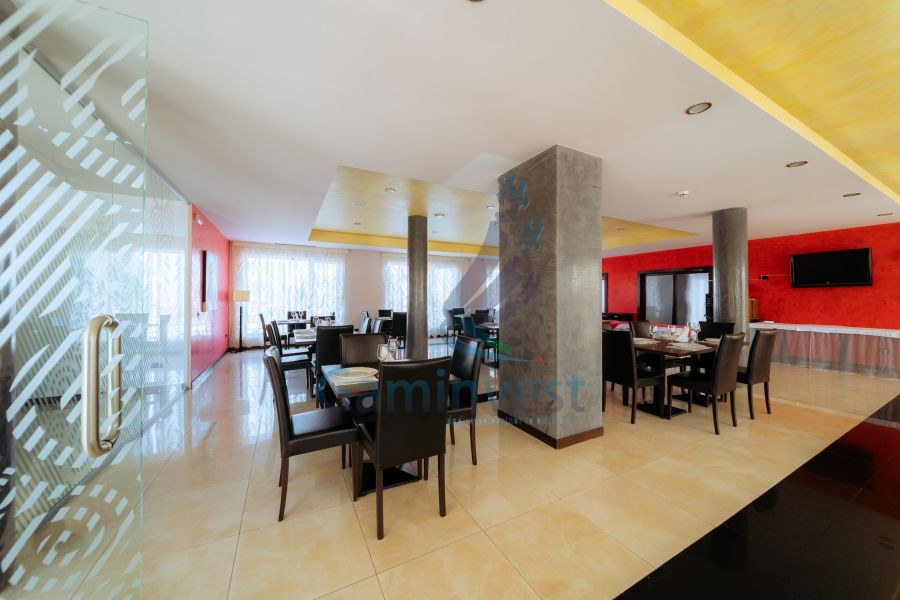 Afacere la cheie - Hotel 3*** de inchiriat cu SPA si piscina Baile 1 Mai, Bihor