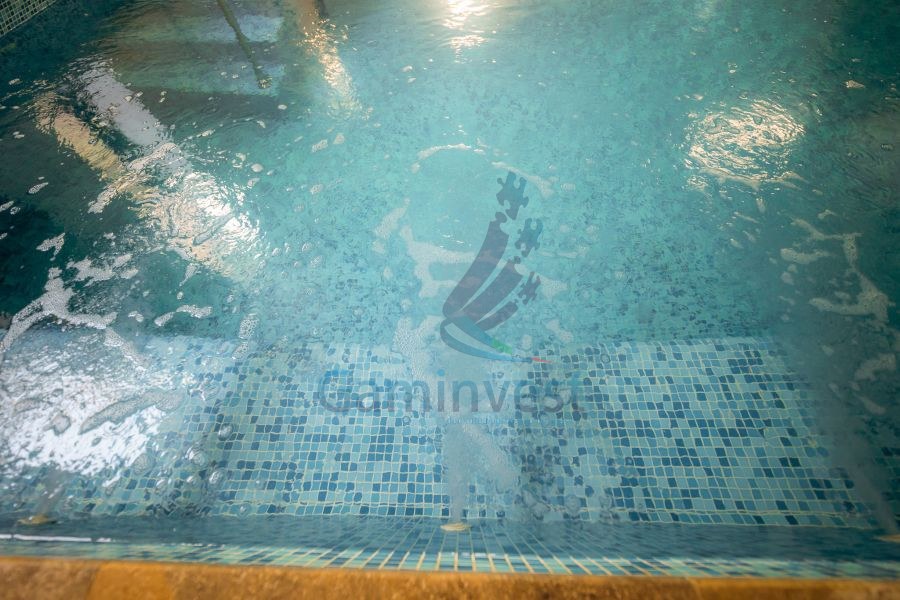 Afacere la cheie - Hotel 3*** de inchiriat cu SPA si piscina Baile 1 Mai, Bihor