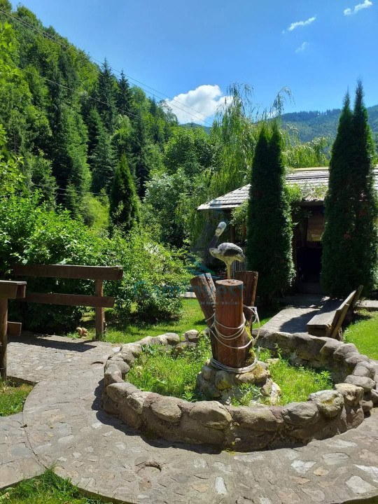 De vanzare cabana turistica cu 9 camere, 26 locuri, Muntii Apuseni, Cluj-Napoca, Cluj
