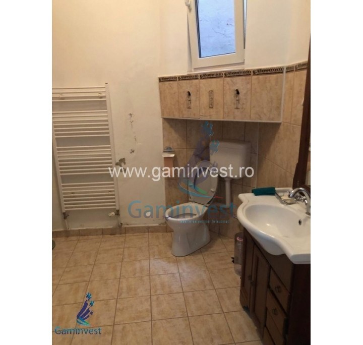 Commercial space for rent in house in Calea Clujului area, Oradea, Romania