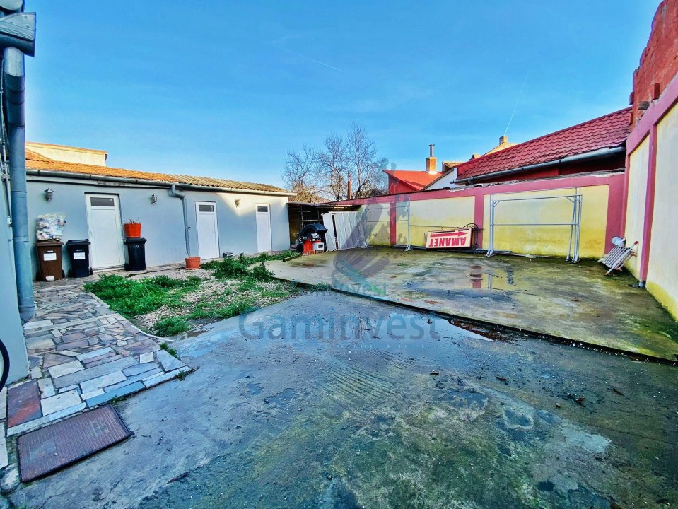 House with 3 rooms, for sale, Iosia area, Oradea, Romania