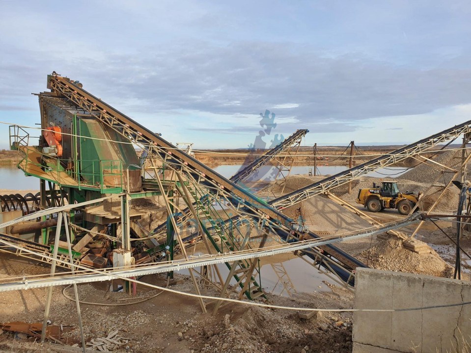 Gravel pit for sale with equipment, Oradea, Bihor county, Romania