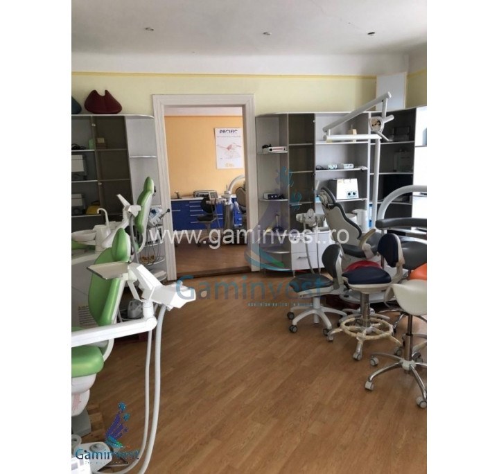 Spatiu comercial de inchiriat la casa in zona Calea Clujului, Oradea, Bihor