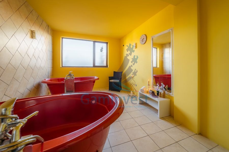 Afacere la cheie - Hotel 3*** de inchiriat cu SPA si piscina Baile 1 Mai, Bihor