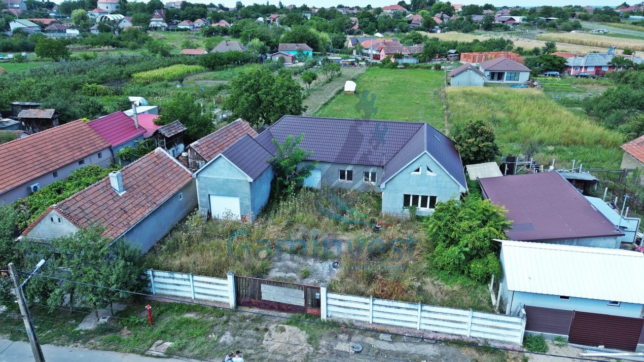 For sale! House with production workshop in Biharia, Bihor, Romania
