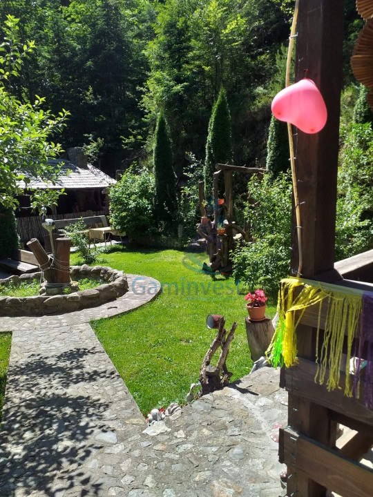 Tourist cottage with 9 rooms, Apuseni Mtns., Cluj-Napoca, Romania