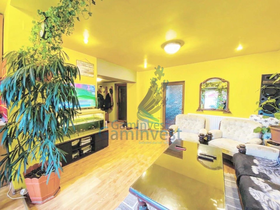 House with 3 rooms, for sale, Iosia area, Oradea, Romania
