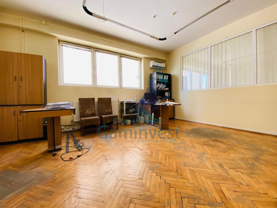 For sale! Land with building, Metro hypermarket area, Oradea, Romania