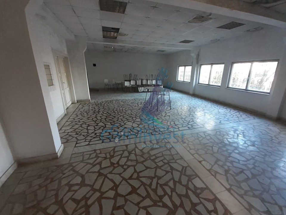 Commercial space for rent, new building, in the area of Oradea University, Bihor