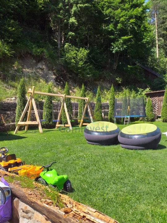 De vanzare cabana turistica cu 9 camere, 26 locuri, Muntii Apuseni, Cluj-Napoca, Cluj