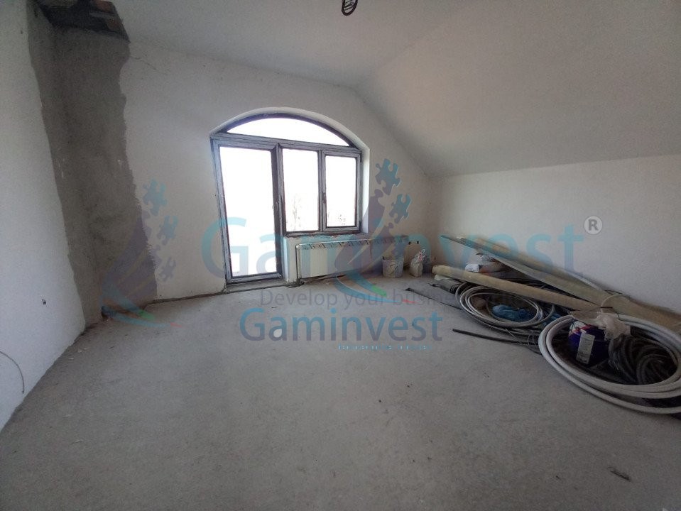 For sale villa near Oradea, Romania