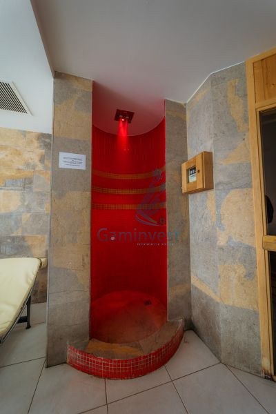 Afacere la cheie - Hotel 3*** de inchiriat cu SPA si piscina Baile 1 Mai, Bihor