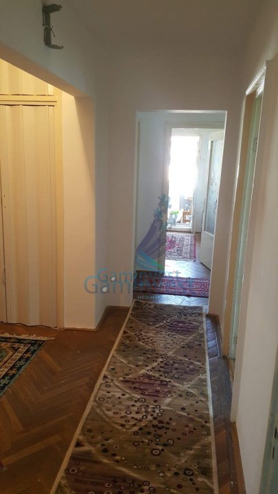 Apartament cu 3 camere de vanzare, in cartierul Nufarul, Oradea